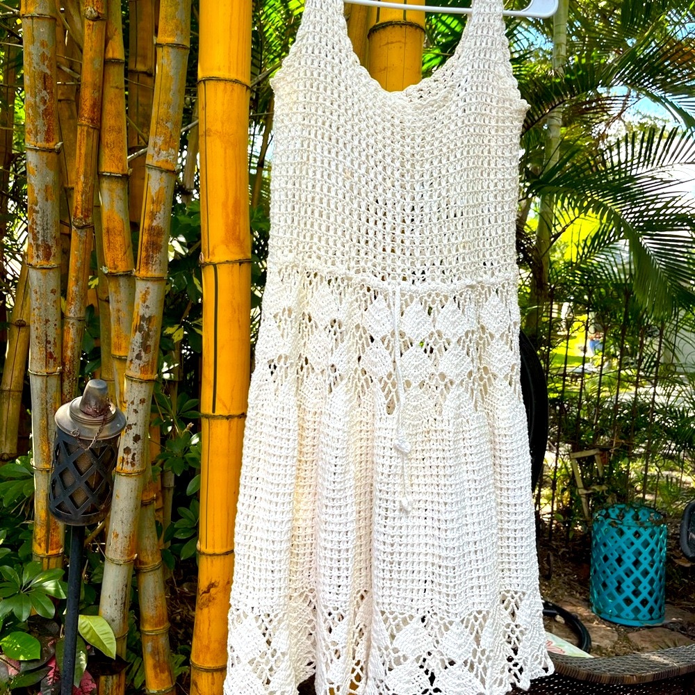 Elegant Cream Crochet Dress detail stitching